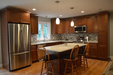 463 Russells Mills Rd, Dartmouth, MA 02748 - photo 3