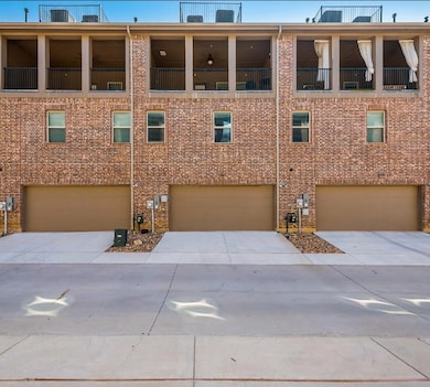 2405 Siskiyou St, Lewisville, TX 75056 - photo 2