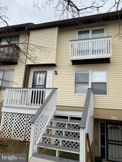 11313 Laurelwalk Dr, Laurel, MD 20708 - photo 2