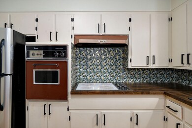 1337 N Fender Ave, Springfield, MO 65803 - photo 6