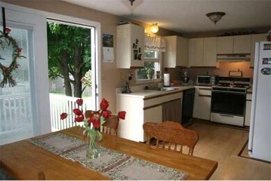 24 Gunther Ct, Dracut, MA 01826 - photo 7