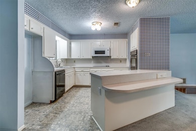 201 Modoc Trail, Gainesville, TX 76240 - photo 5