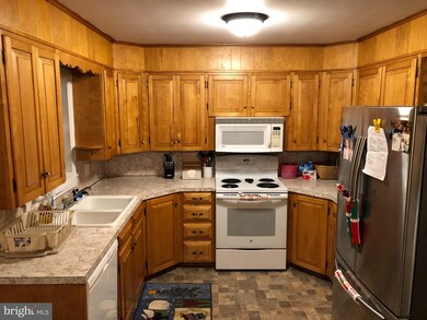 618 Hamilton Ave, Chambersburg, PA 17202 - photo 4