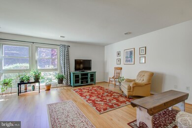 3306 Chiswick Ct, Silver Spring, MD 20906 - photo 3
