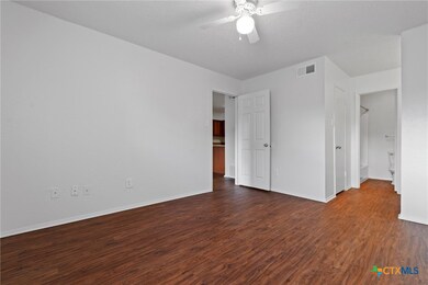 205 Craddock Ave unit B1, San Marcos, TX 78666 - photo 6