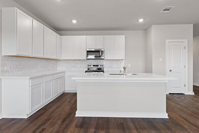 244 Little Green Trail, Jarrell, TX 76537 - photo 6