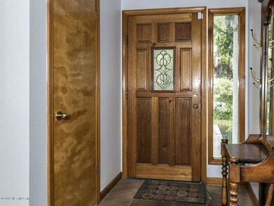 002_Foyer