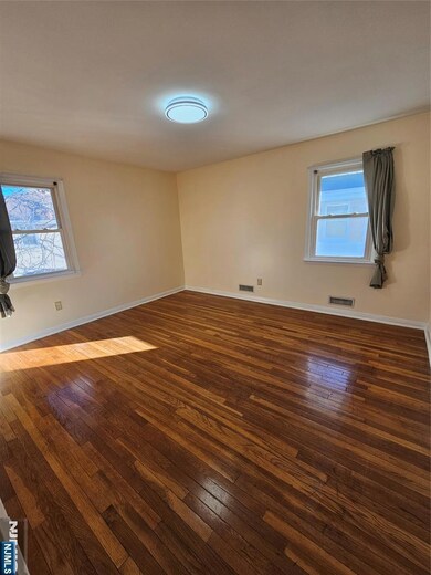 122 Eckel Rd unit house, Little Ferry, NJ 07643 - photo 7