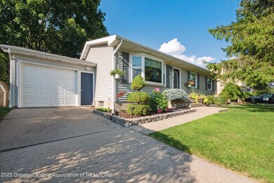 518 W Northrup St, Lansing, MI 48911 - photo 3