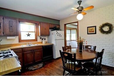 211 Osage Ln, Buffalo Grove, IL 60089 - photo 5