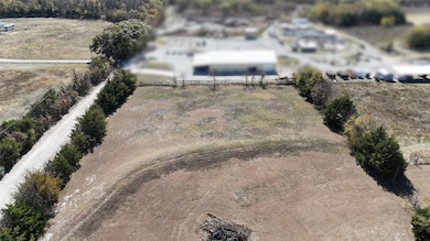 238 Spain Rd, van Alstyne, TX 75495 - photo 5