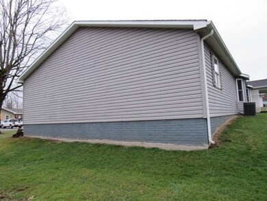 56 Lislie St, Homer City, PA 15748 - photo 3