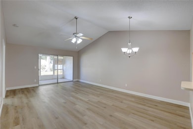 10740 43rd St N unit 401, Clearwater, FL 33762 - photo 2