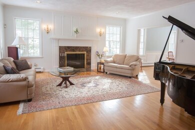 28 Carriage Dr, Lexington, MA 02420 - photo 4