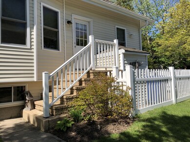 145 Laurel St, Fairhaven, MA 02719 - photo 3