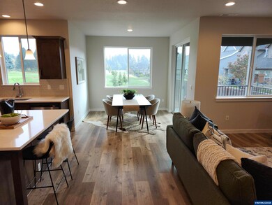 2920 Olympic St, Woodburn, OR 97071 - photo 5