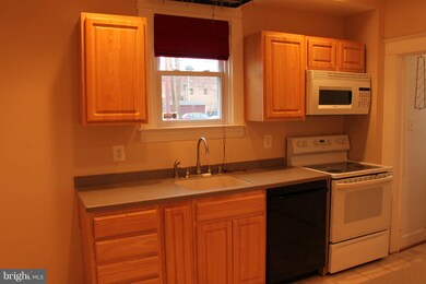 3002 Fleetwood Ave, Baltimore, MD 21214 - photo 6