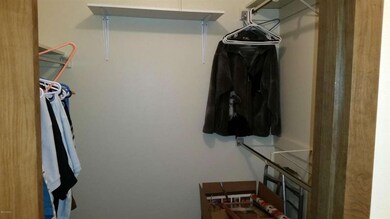 Walk-in closet Master Bedroom