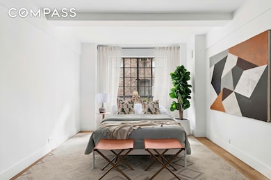 140 E 40th St unit 7J, New York, NY 10016 - photo 3