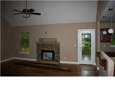 876 Soaring Eagle Cir, Hixson, TN 37343 - photo 4