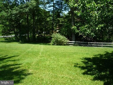 6119 Jerrys Dr, Columbia, MD 21044 - photo 2