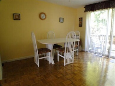 807 Reynolds Dr, Saugus, MA 01906 - photo 4