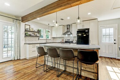 1719 Heather Ln, Alvin, TX 77511 - photo 6