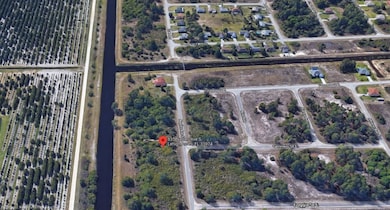 835 Naples Ave S, Lehigh Acres, FL 33974 - photo 3