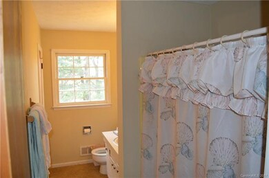 5 Holly Hill Ct, Asheville, NC 28806 - photo 6