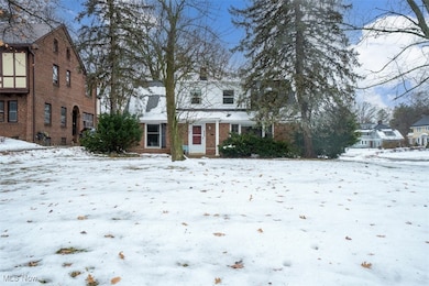 2558 Lee Rd, Cleveland Heights, OH 44118 - photo 5