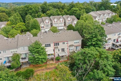 222 Ridge Dr, Pompton Lakes, NJ 07442 - photo 2