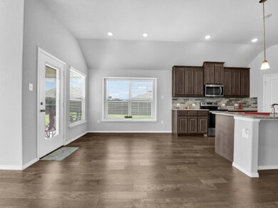 200 Gardenia Dr, Azle, TX 76020 - photo 7