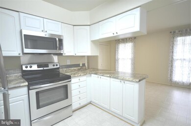 1508 Lemontree Ln, Silver Spring, MD 20904 - photo 5