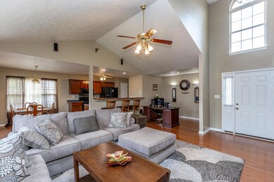 127 Donerail Dr, Georgetown, KY 40324 - photo 6