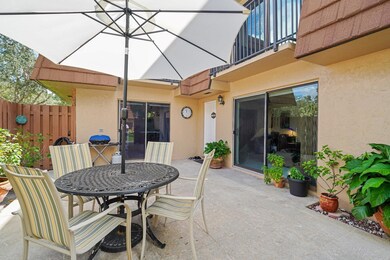 2512 Camelot Ct, Hollywood, FL 33026 - photo 3