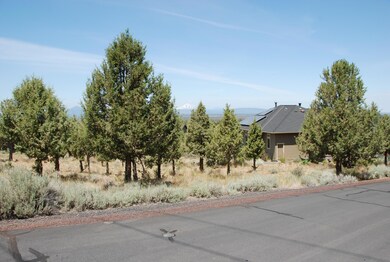 823 Highland View Lp