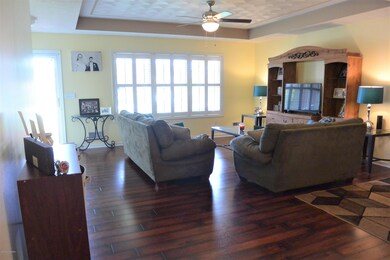 517 Forest Ridge Dr, Mount Washington, KY 40047 - photo 3