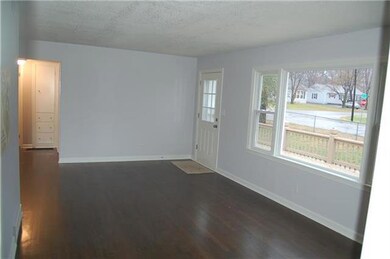 6348 Switzer Ln, Shawnee, KS 66203 - photo 2