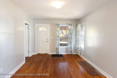 418 W Kilborn St, Lansing, MI 48906 - photo 5