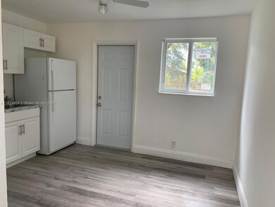 413 NW 4th Ave unit 1, Hallandale Beach, FL 33009 - photo 3