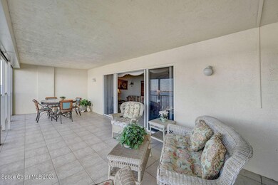 Huge Screened Balcony