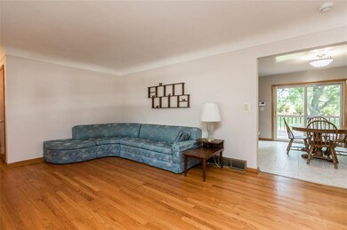 1019 Eastern Dr SE, Cedar Rapids, IA 52403 - photo 4