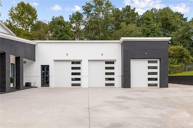 3240 Smithtown Rd, Suwanee, GA 30024 - photo 7