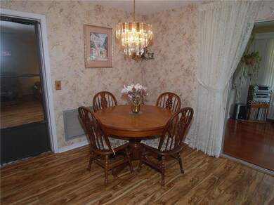 Formal/Casual Dining