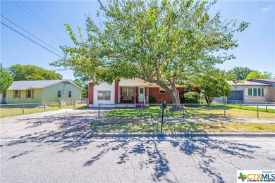 2303 Crescent Dr, Copperas Cove, TX 76522 - photo 2