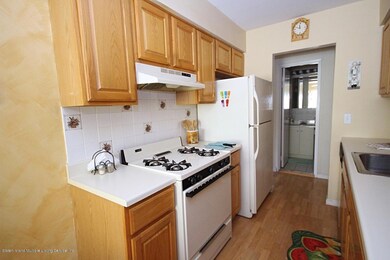 140 Devon Loop unit 3, Staten Island, NY 10314 - photo 6