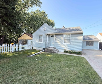 1112 Whiting Dr, Yankton, SD 57078 - photo 3