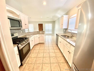 12420 S Cedar Ave, Jenks, OK 74037 - photo 6