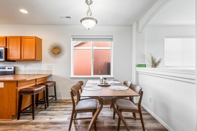 3244 SW Peridot Ave, Redmond, OR 97756 - photo 4