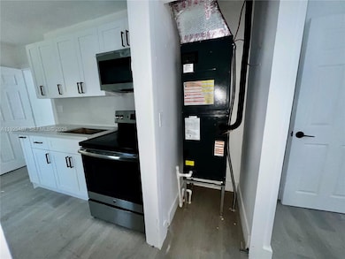 1800 SW 3rd St unit B, Miami, FL 33135 - photo 4